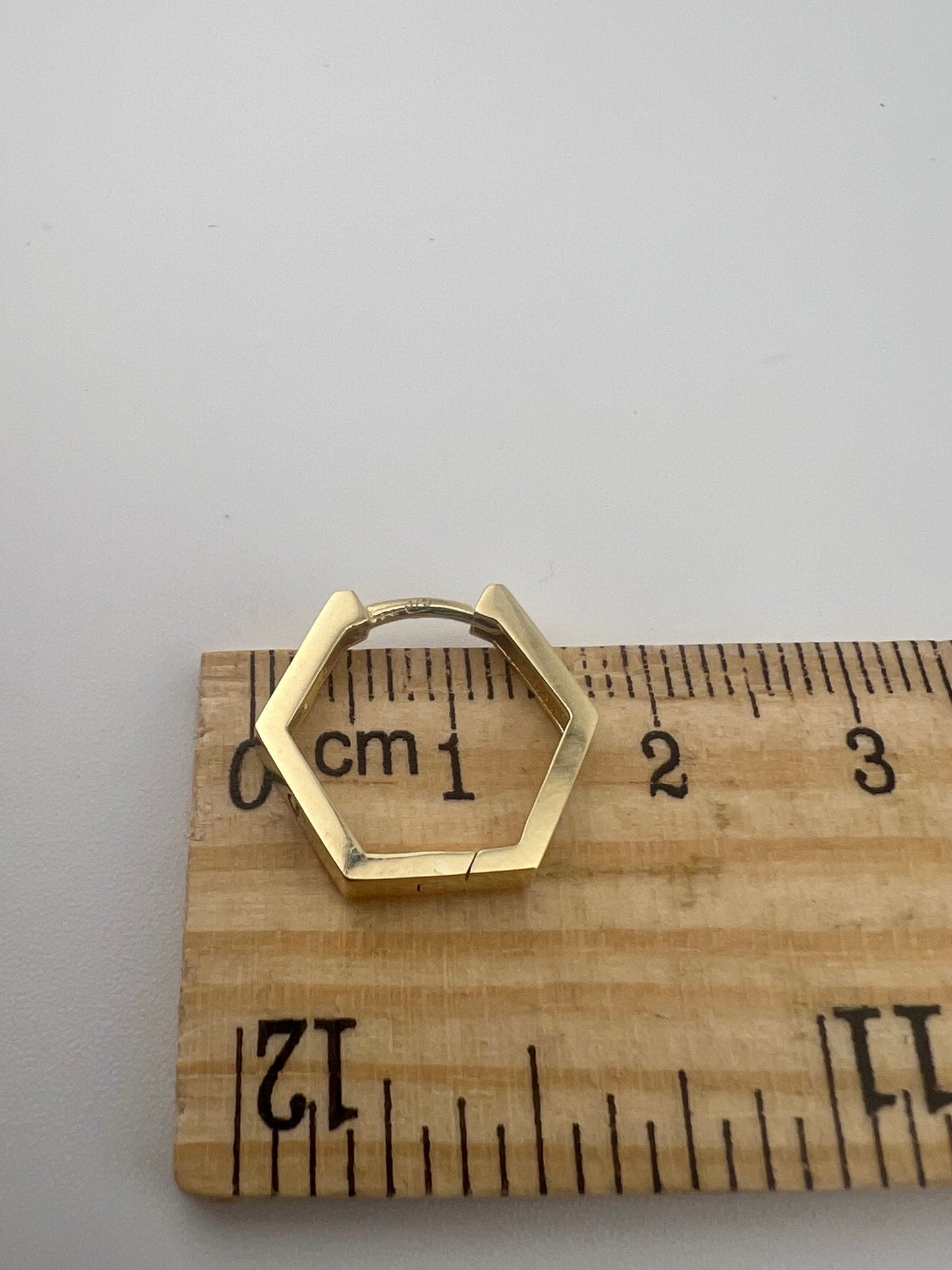 Ladies 9ct Gold 16mm Huggie Earrings - Womens 9ct Gold Huggie Helix Earring