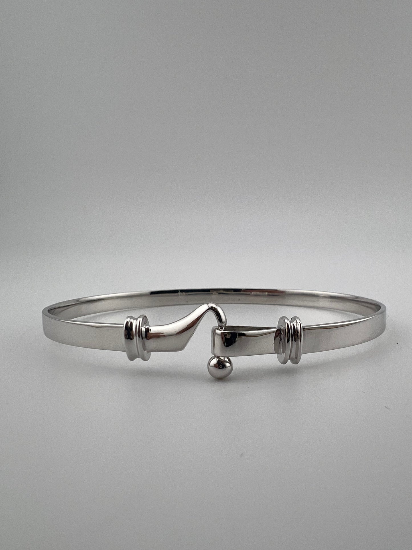 Solid 9ct White Gold Bracelet - 4.5mm Wide - Ladies White Gold Hook Bangle UK Hallmark