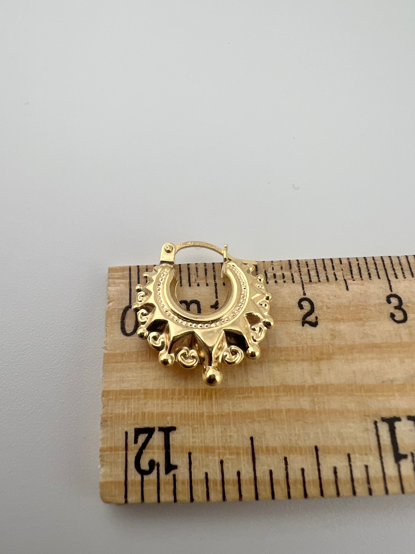 9ct Gold Victorian Style Spiked Round Creole Hoop Earrings 15mm | XSmall Size