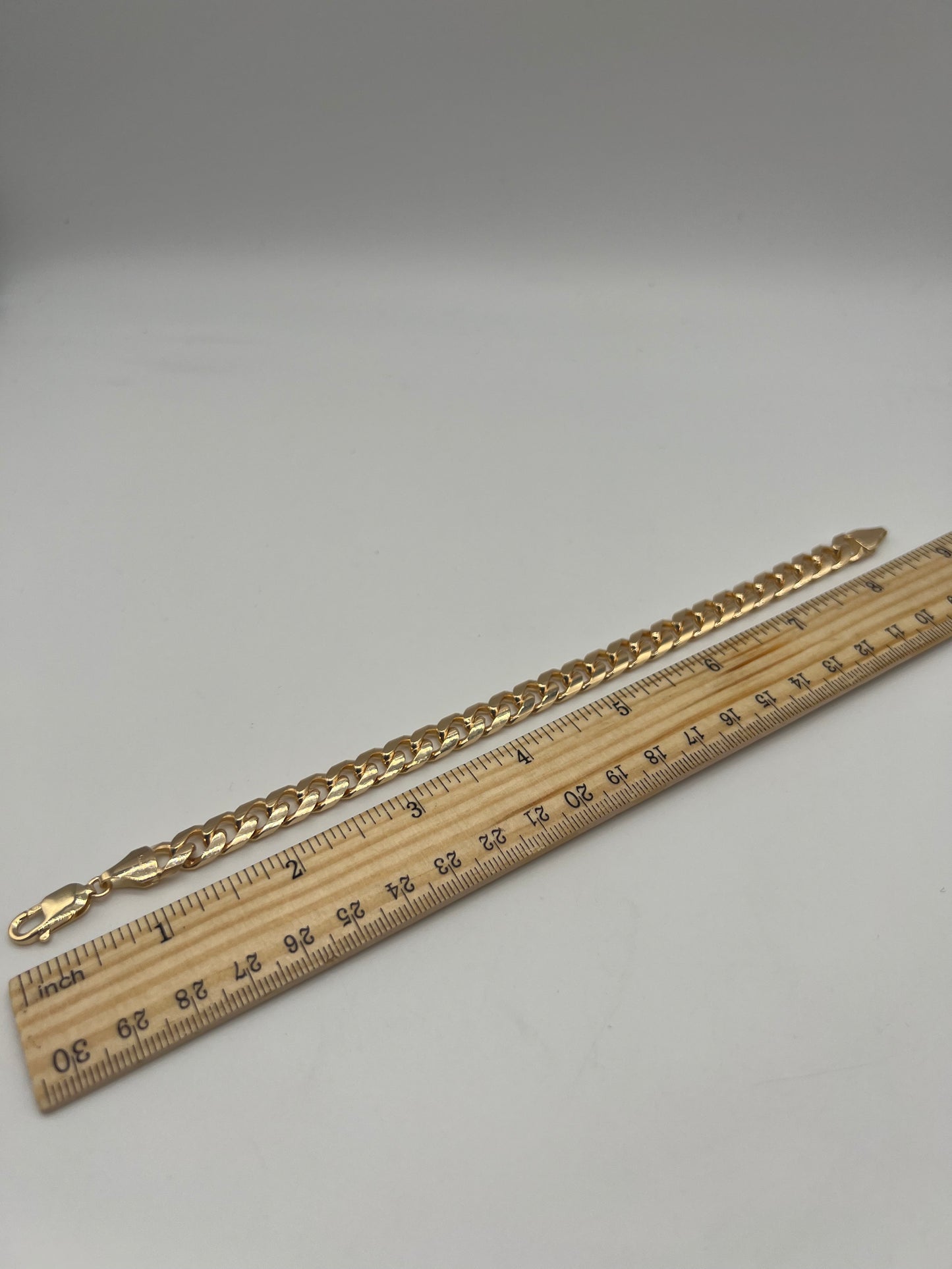 Solid 9ct Gold 8.5mm Cuban Link Bracelet - 8.5 Inch Full UK Hallmark