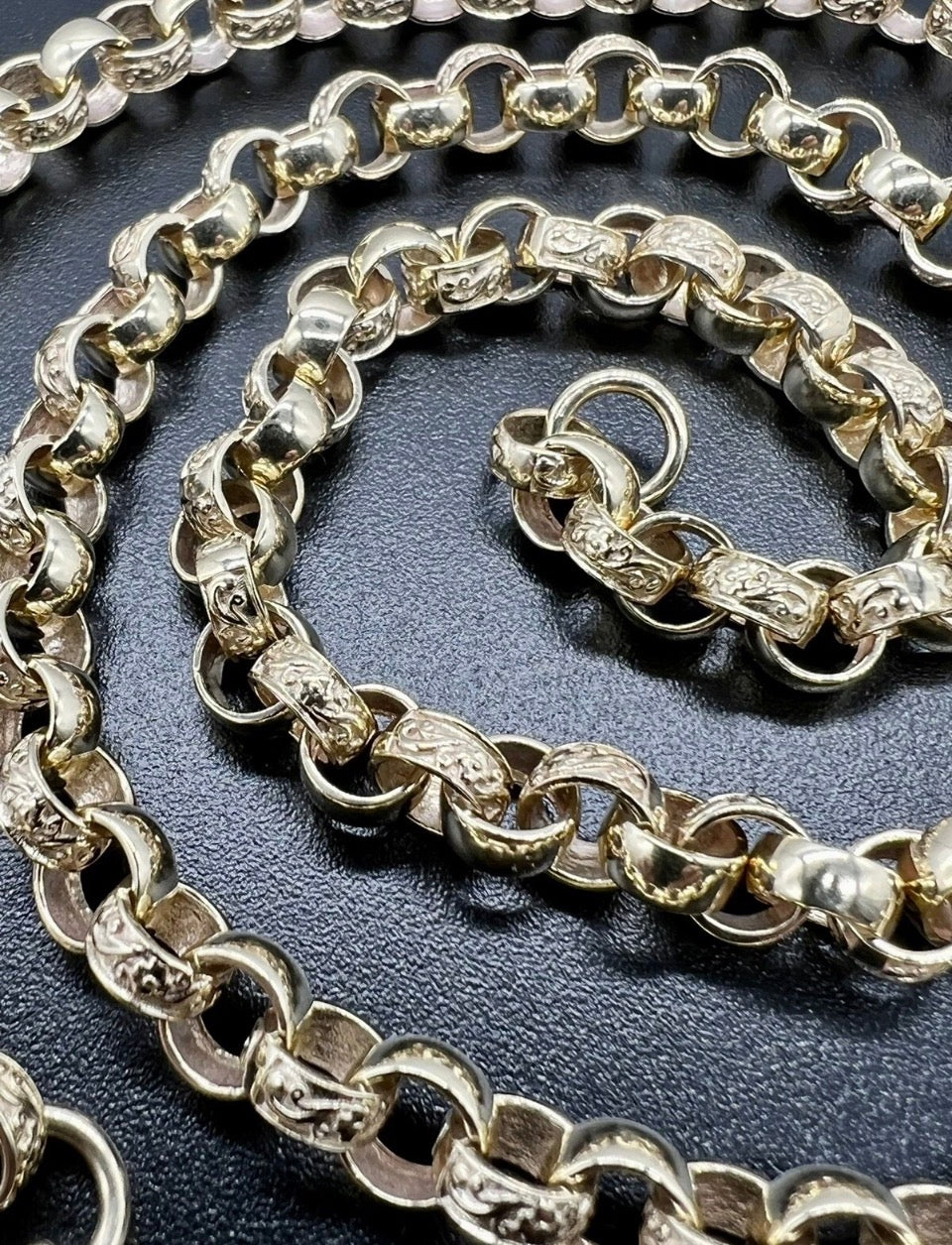 Solid 9ct Yellow Gold 6.6mm Plain & Engraved Belcher Bracelet - 24 Inches