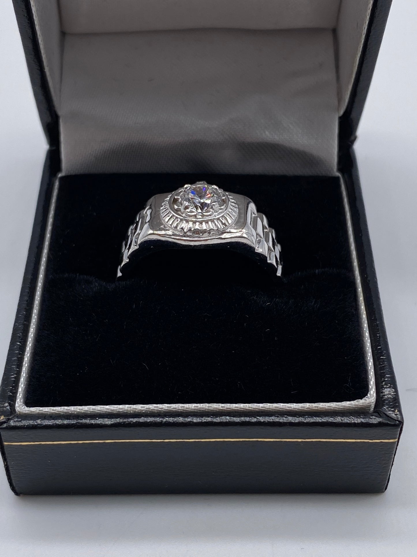 9ct White Gold Mens Ring - Rolex Style, Cz Stone & Fully Hallmarked Sizes Q-V