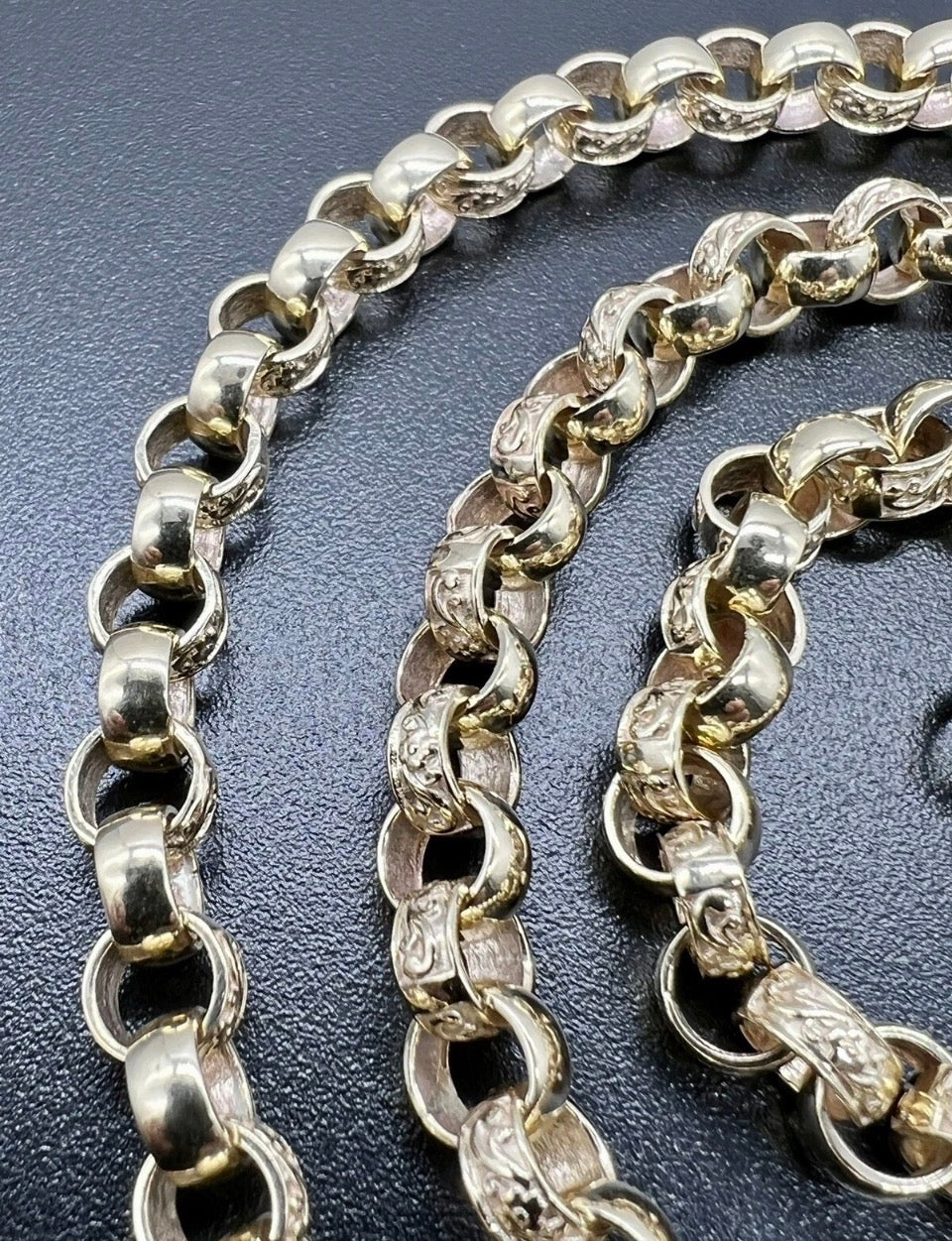 Solid 9ct Yellow Gold 6.6mm Plain & Engraved Belcher Bracelet - 24 Inches
