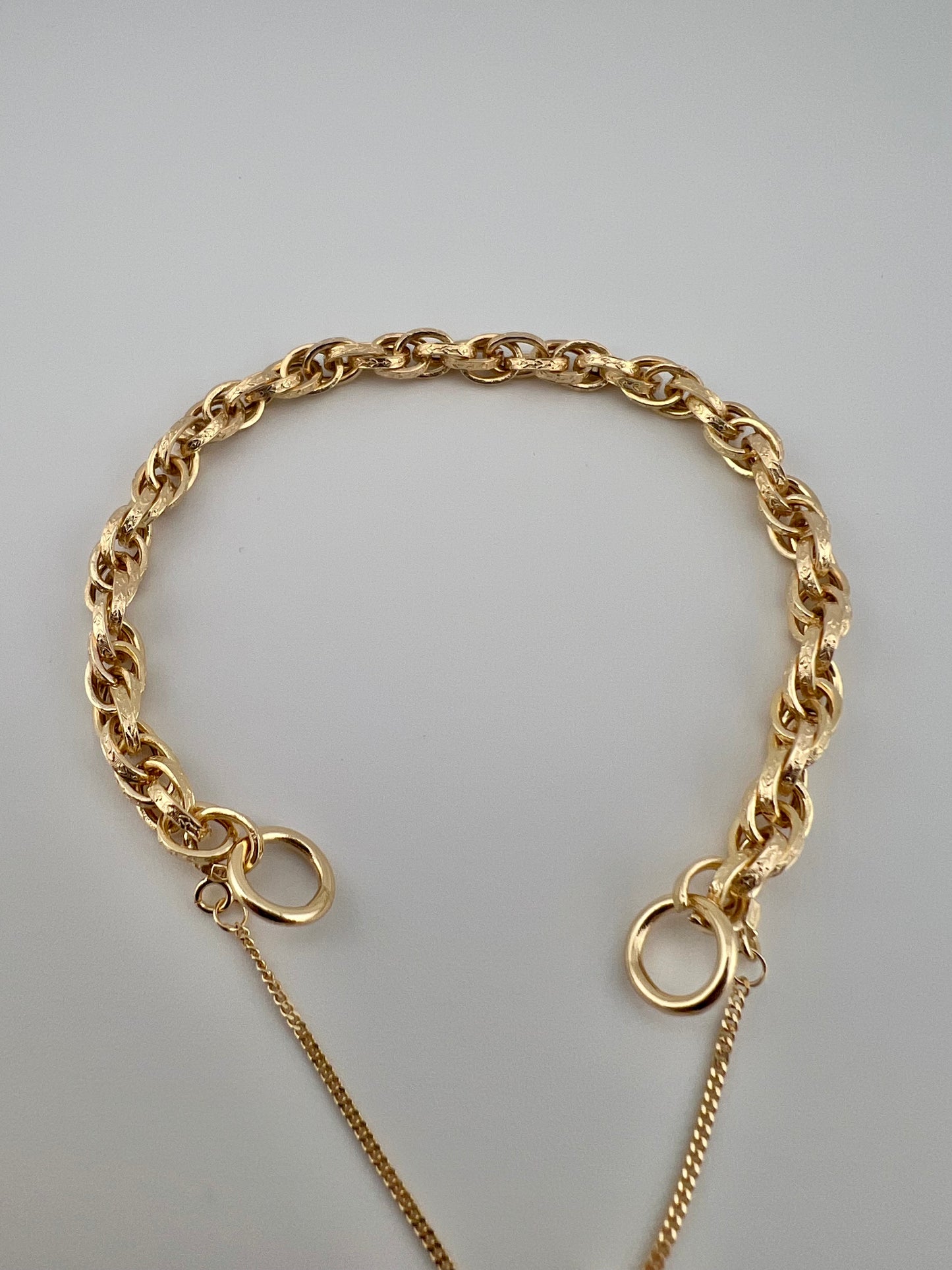 9ct Yellow Gold Price Of Wales Padlock Bracelet - 7.5 INCH - Fully Hallmarked