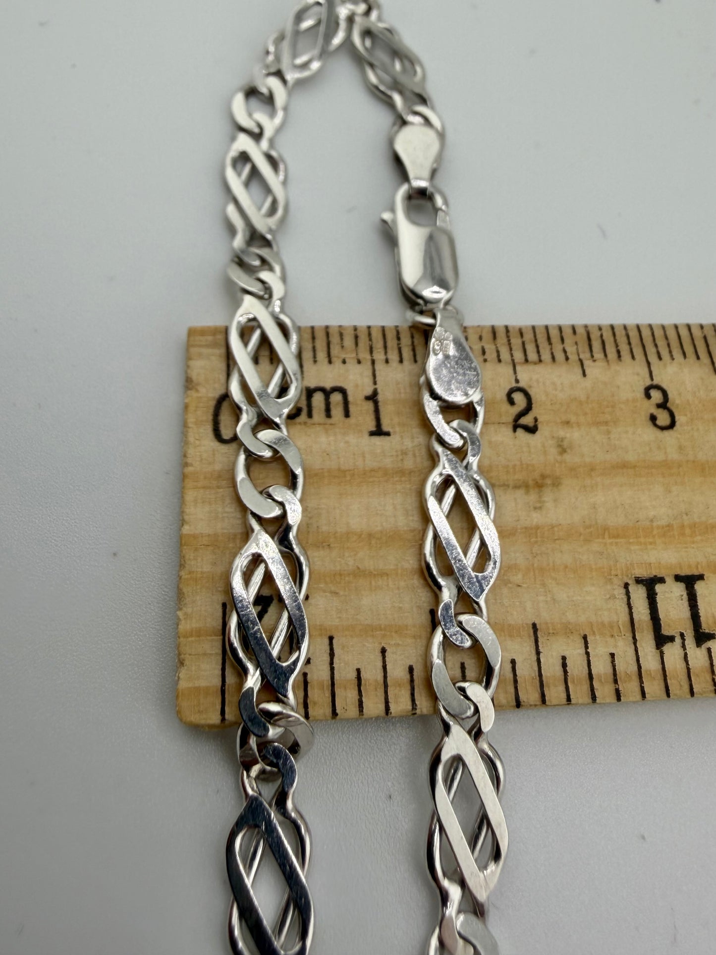 Ladies Solid 9ct White Gold 5mm Wide Celtic Bracelet - 7.5 Inch Ladies Bracelet