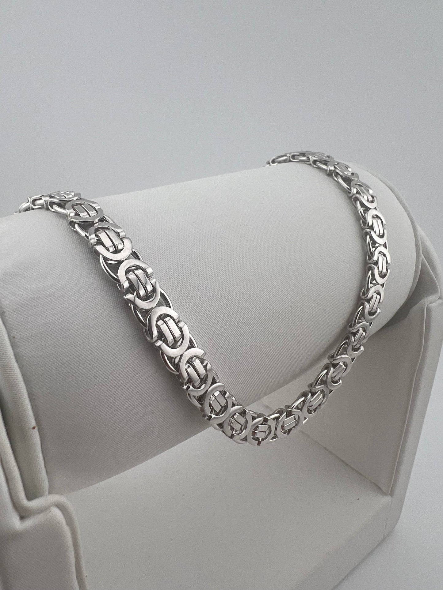 Solid 9ct White Gold Byzantine Chain - 6mm Wide - 24 Inch - Fully Hallmarked