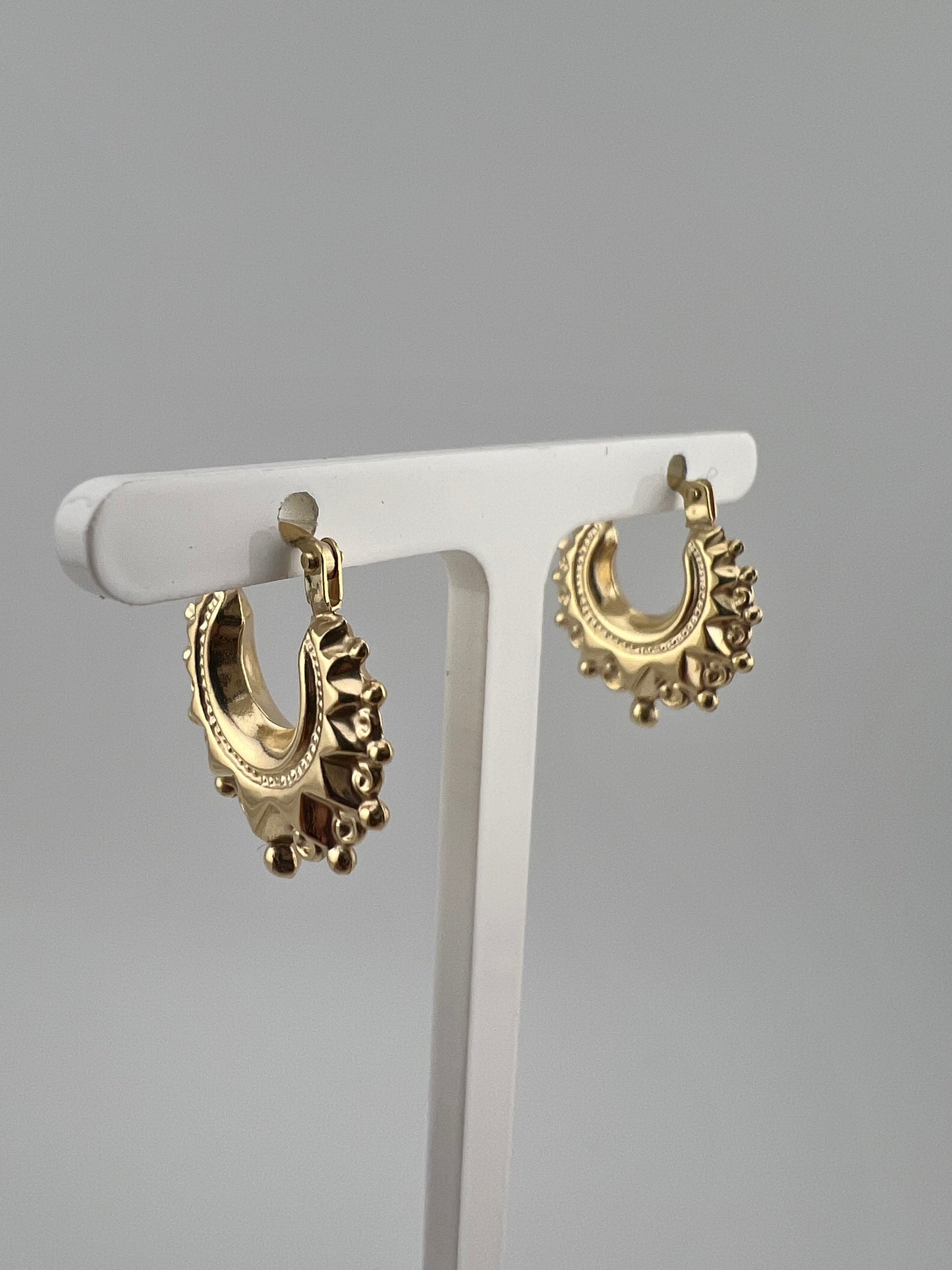9ct Gold Victorian Style Spiked Round Creole Hoop Earrings 15mm | XSmall Size