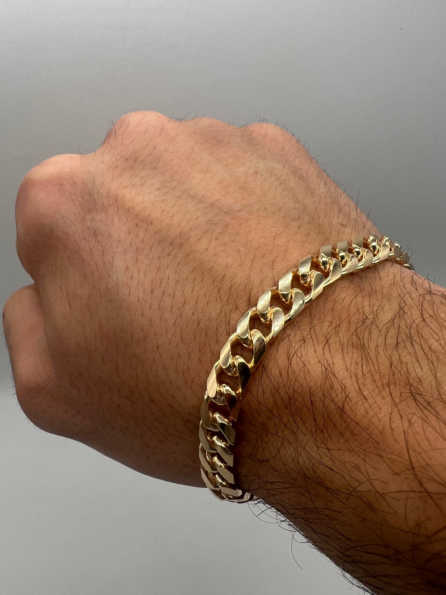 Solid 9ct Gold 8.5mm Cuban Link Bracelet - 8.5 Inch Full UK Hallmark