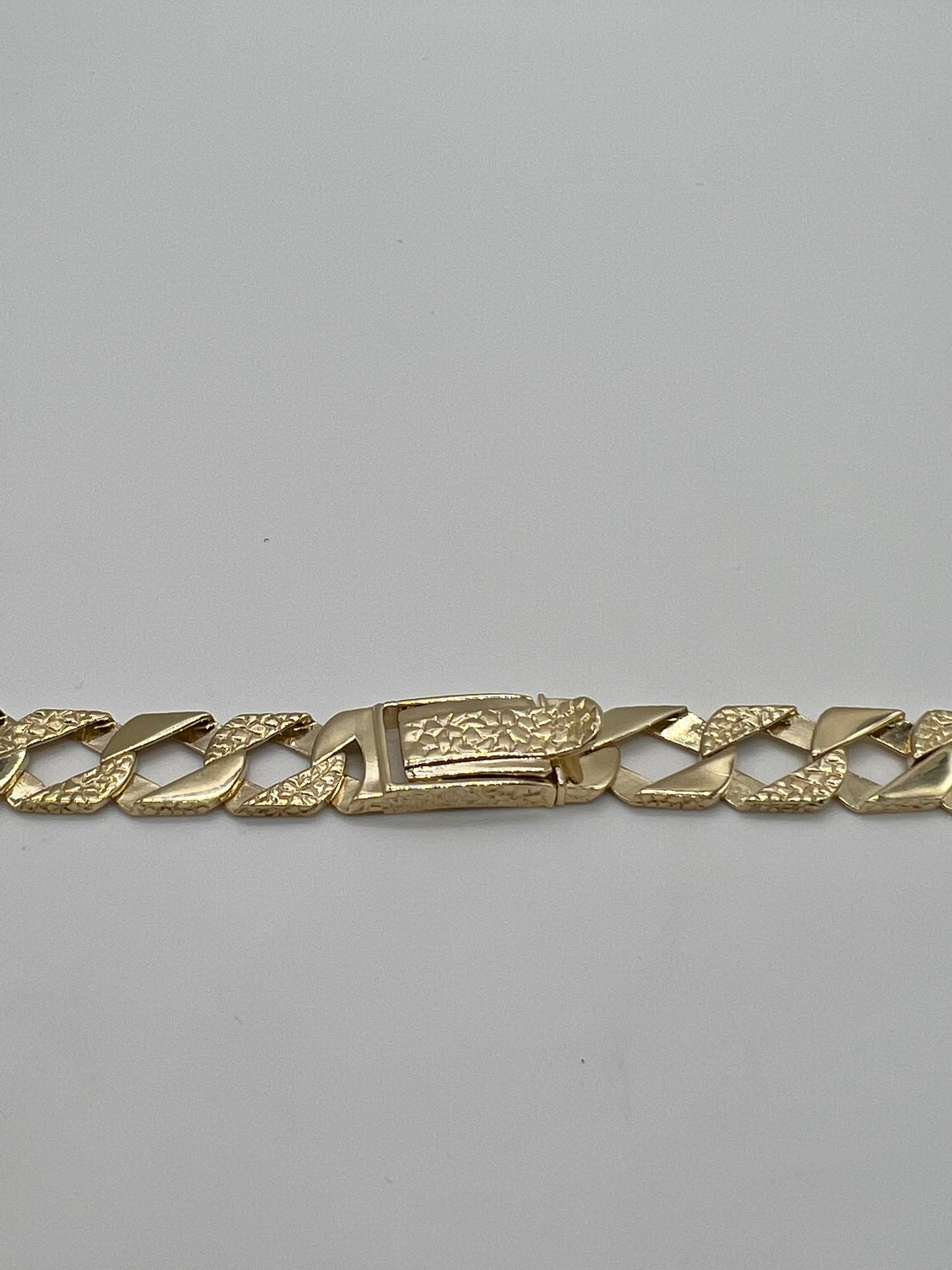 New Solid 9ct Yellow Gold Flat Curb Link - 24 Inch - 11mm Wide - UK Hallmark