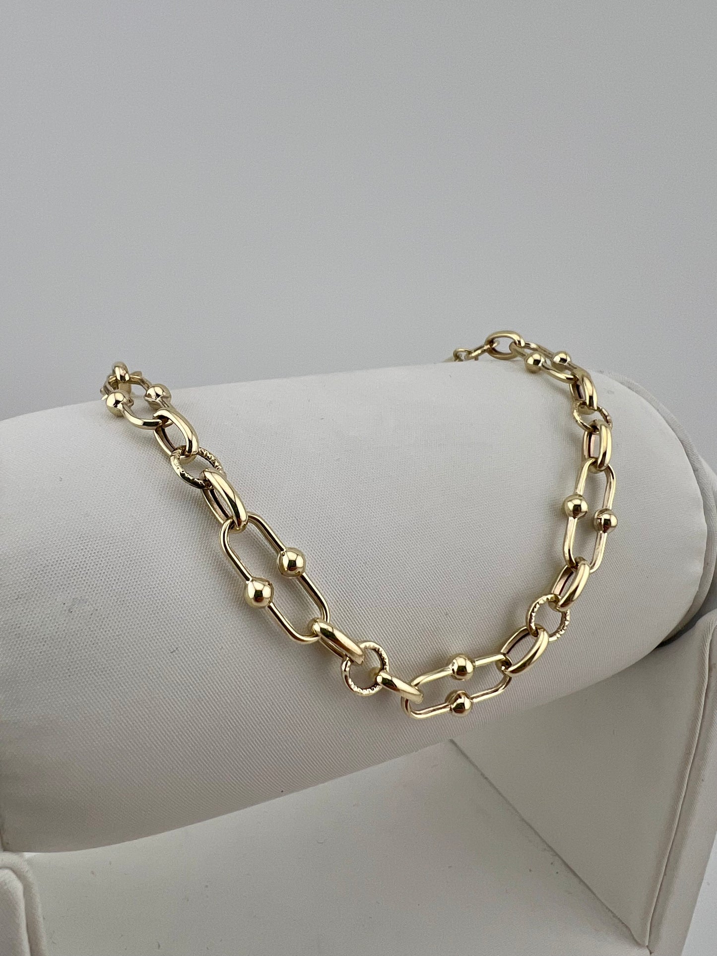 9ct Yellow Gold  Ladies Bracelet - 7.5mm Wide - 7.5 Inch - Full Hallmark & Box