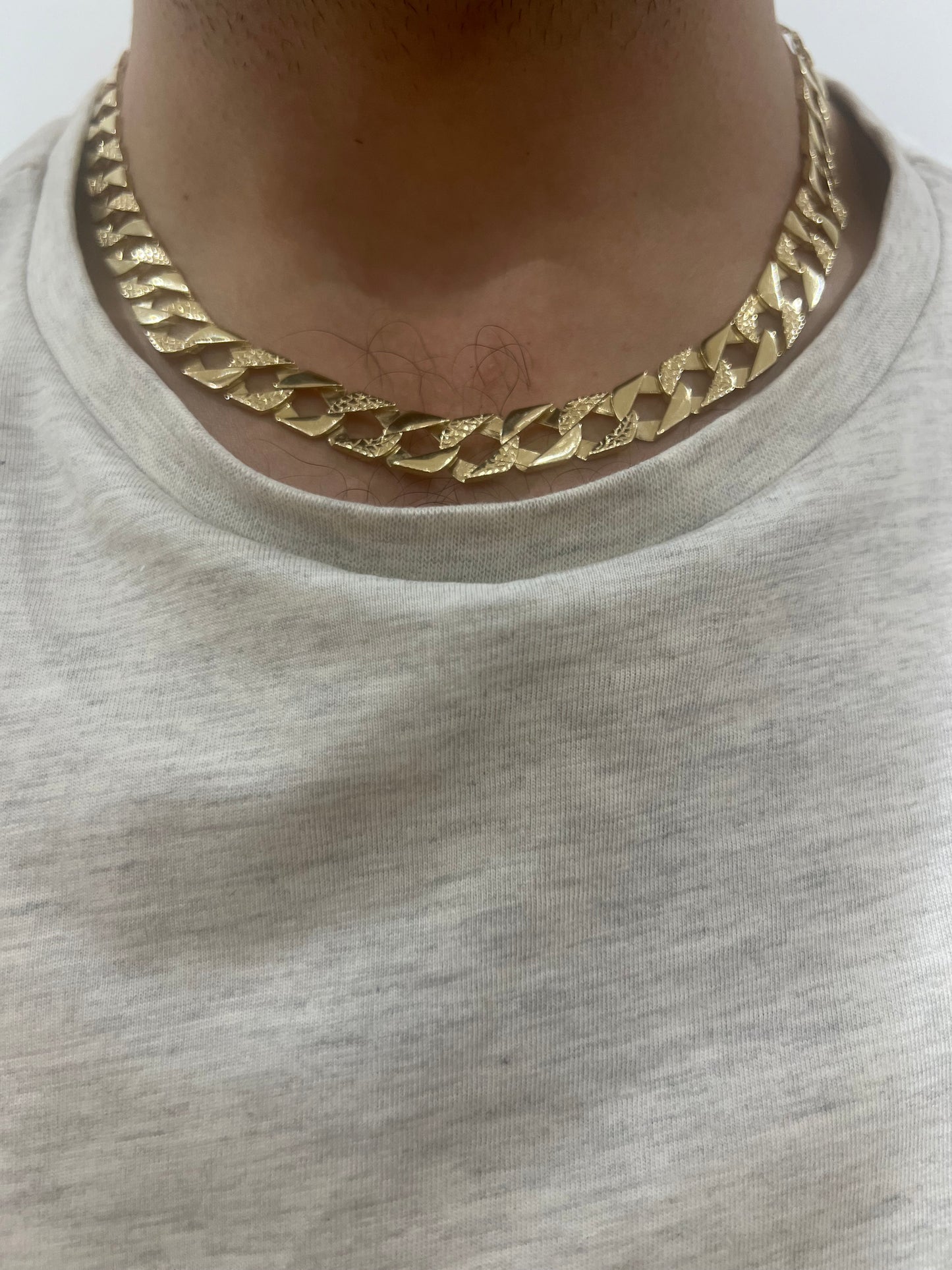 Solid 9ct Yellow Gold 10mm Chaps Chain Plain & Engraved Gold Links