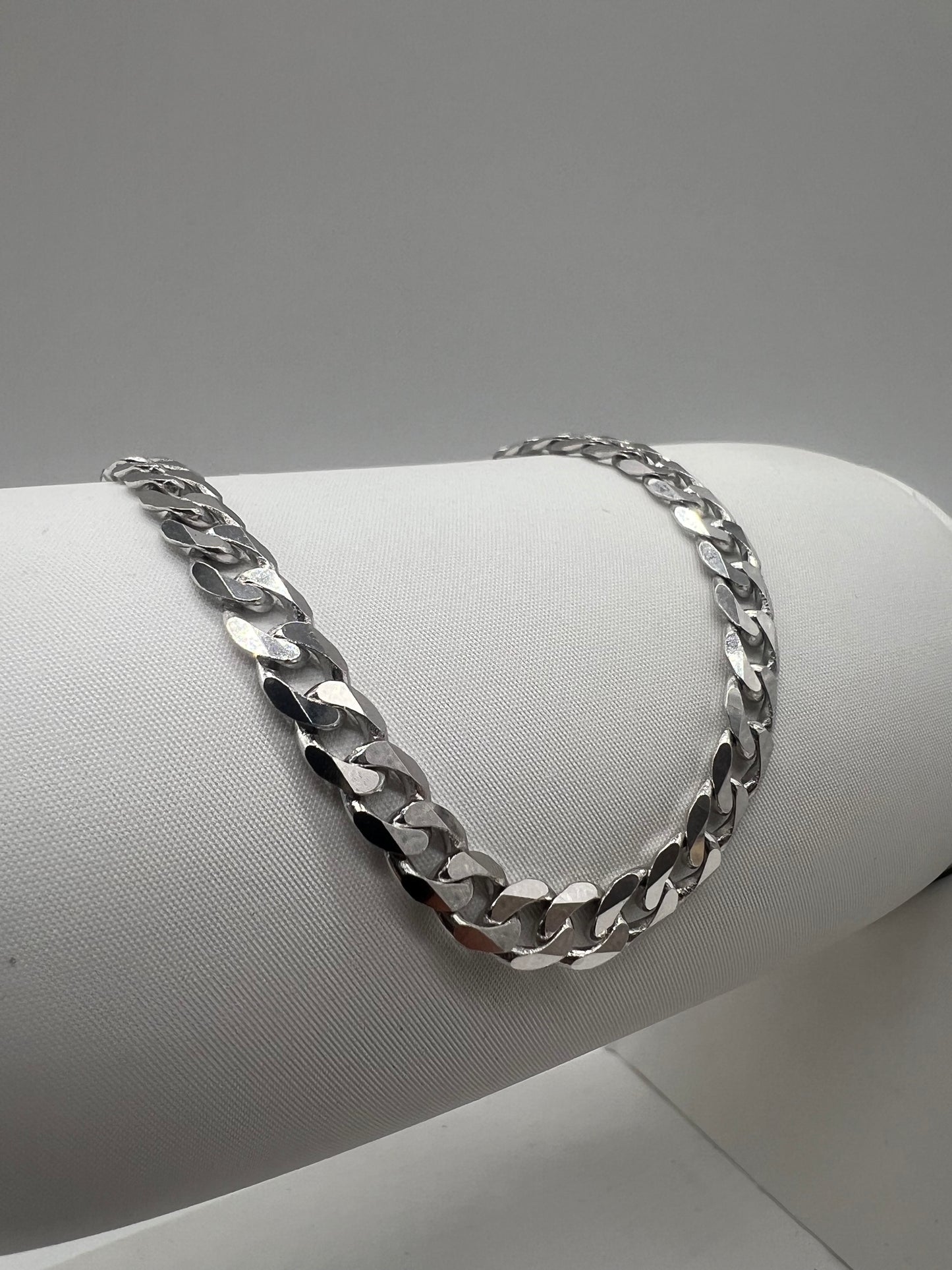 Solid 9ct White Gold Curb Bracelet - 5mm Wide - 7.5 Inch Bracelet