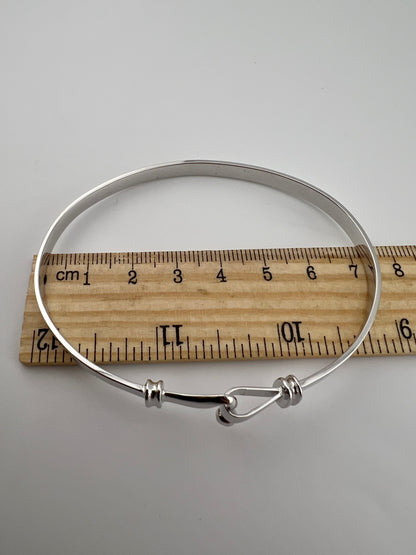 Solid 9ct White Gold Bracelet - 4.5mm Wide - Men’s White Gold Hook Bangle UK Hallmark
