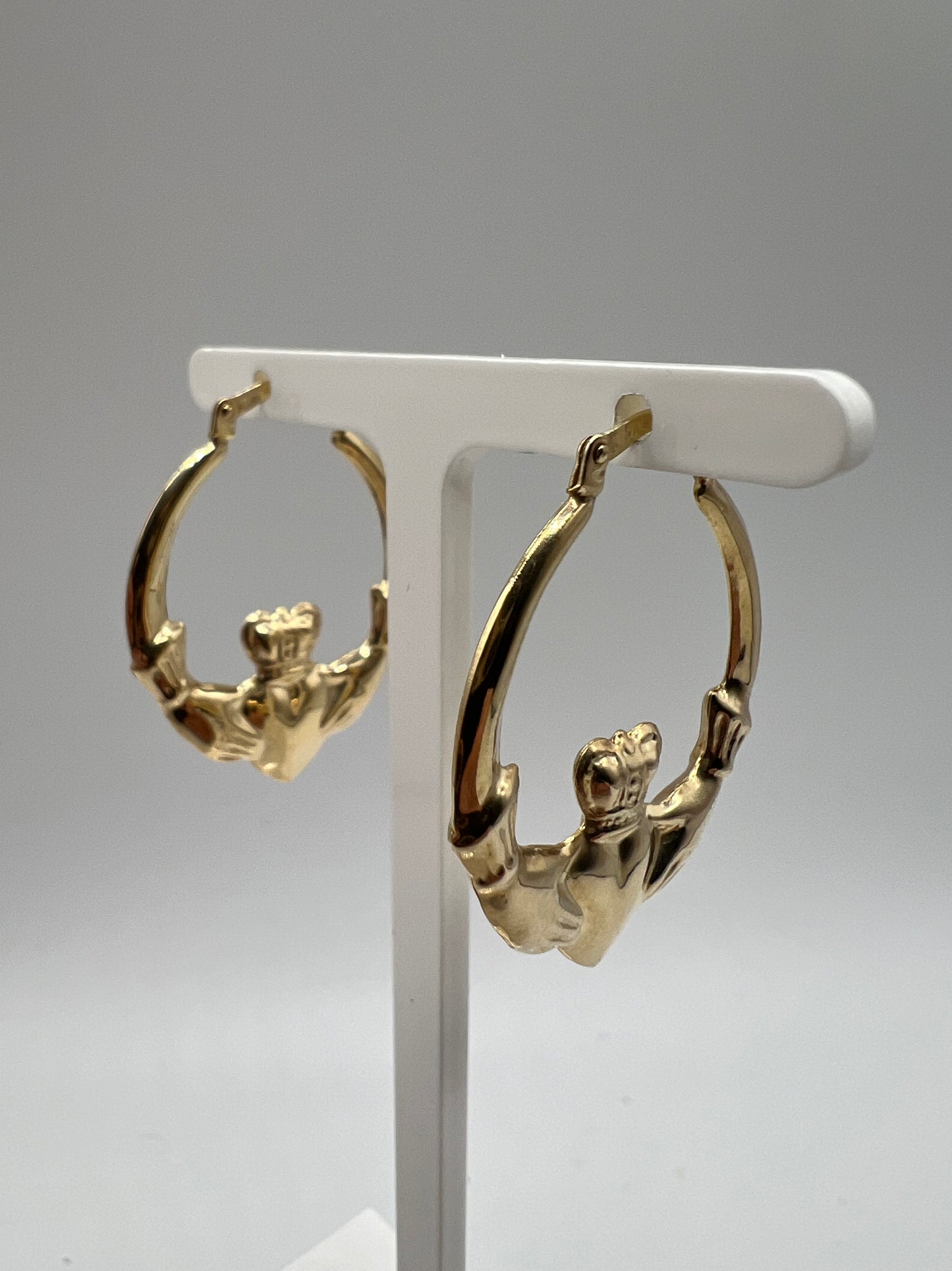 9ct Yellow Gold Large Claddagh Ladies Earrings - 25mm Womens Earrings - Gift Box