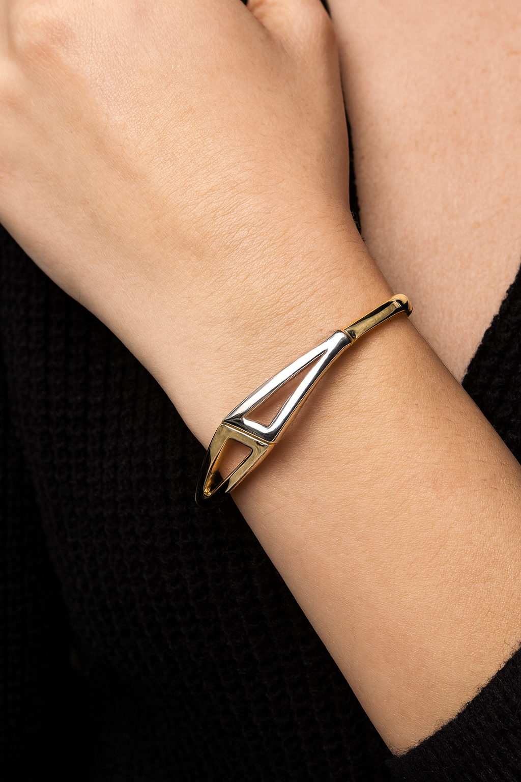 Women’s 9ct Gold Bangle  - 7.5 Inch - Ladies Gold Bracelet - Full Hallmark & Box
