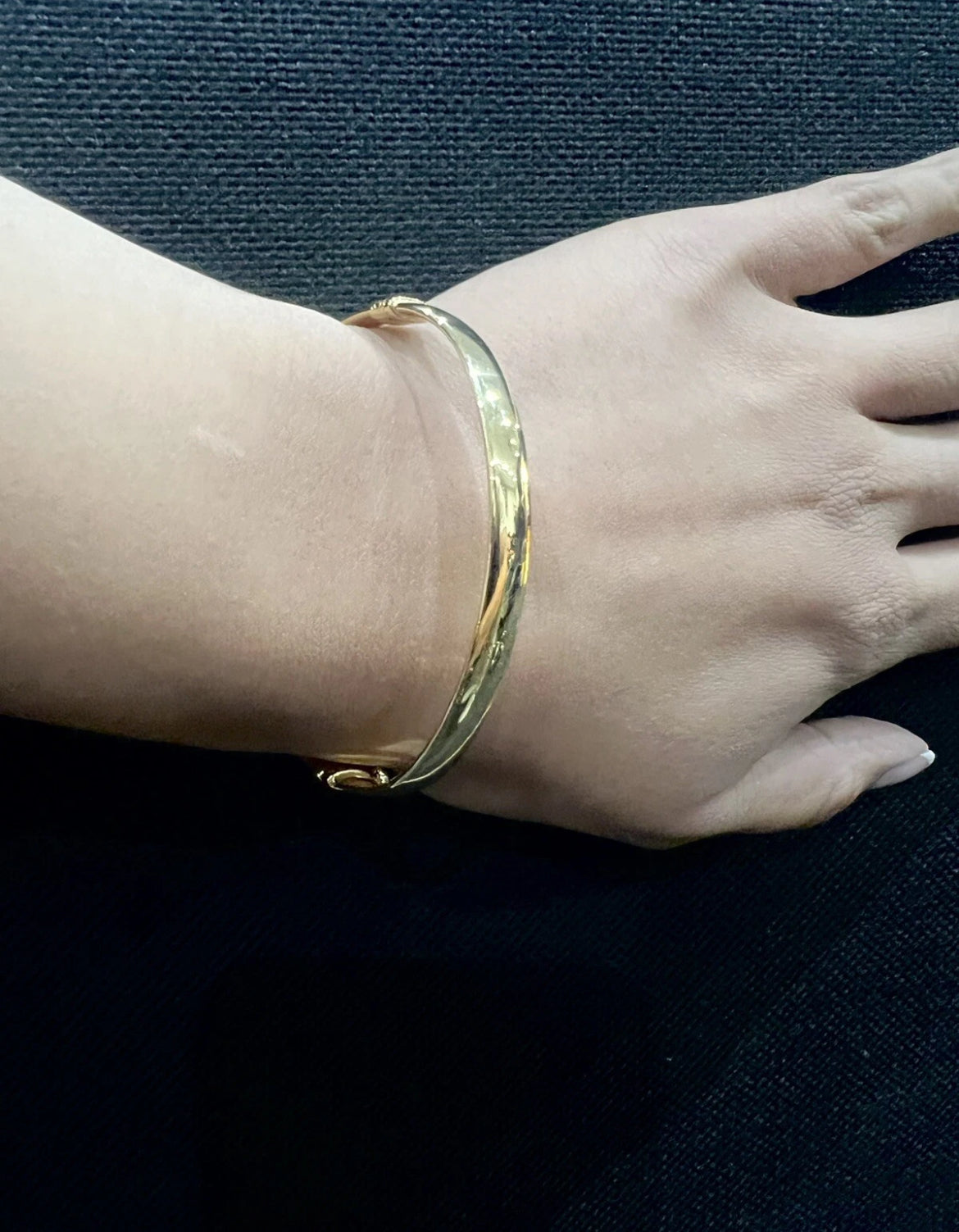Women’s 9ct Yellow Gold Plain Bracelet - Ladies Gold 6mm Plain Hinged Bangle