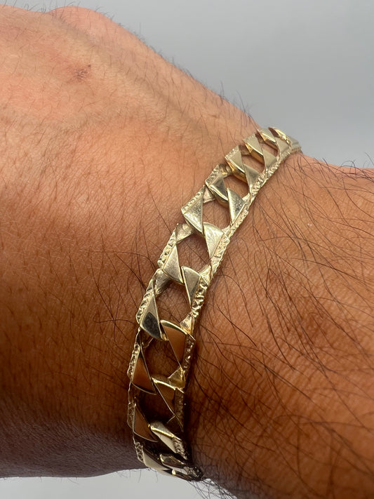 Solid 9ct Gold Men’s Bracelet 9mm Curb Link With Grain Edges & FULL UK Hallmark