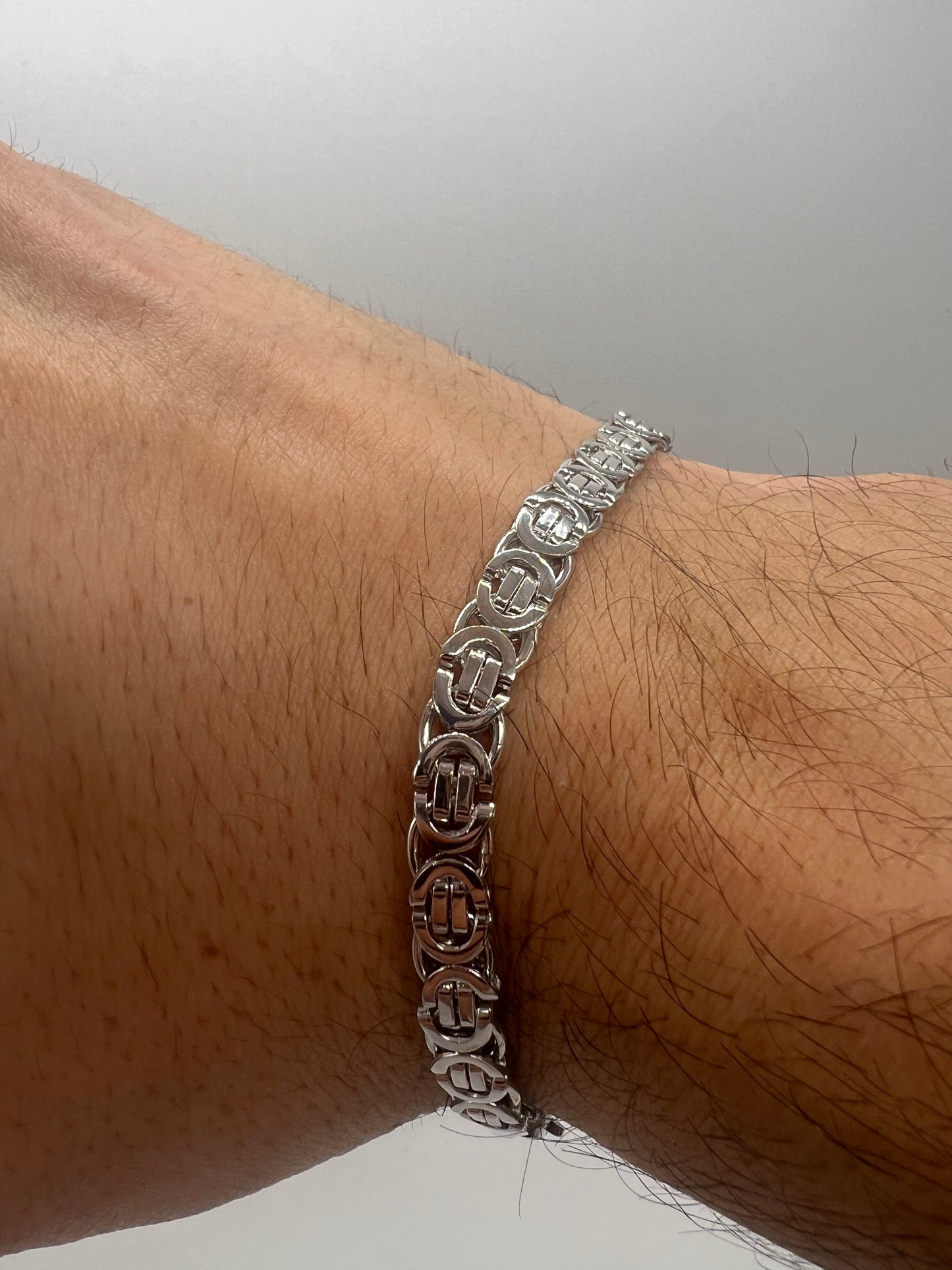 Men’s Solid 9ct White Gold - 6mm Wide - 8.5 Inch -  Men’s Byzantine Bracelet