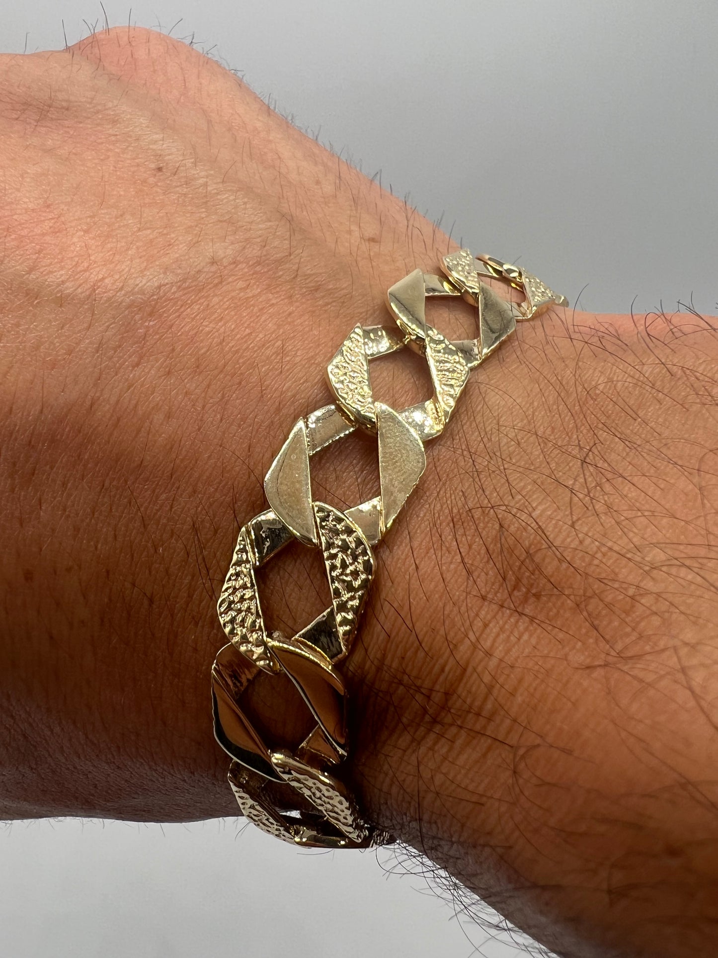 Solid 9ct Yellow Gold Chaps Bracelet - 13mm Wide - 8.5 Inch - Fully Hallmarked