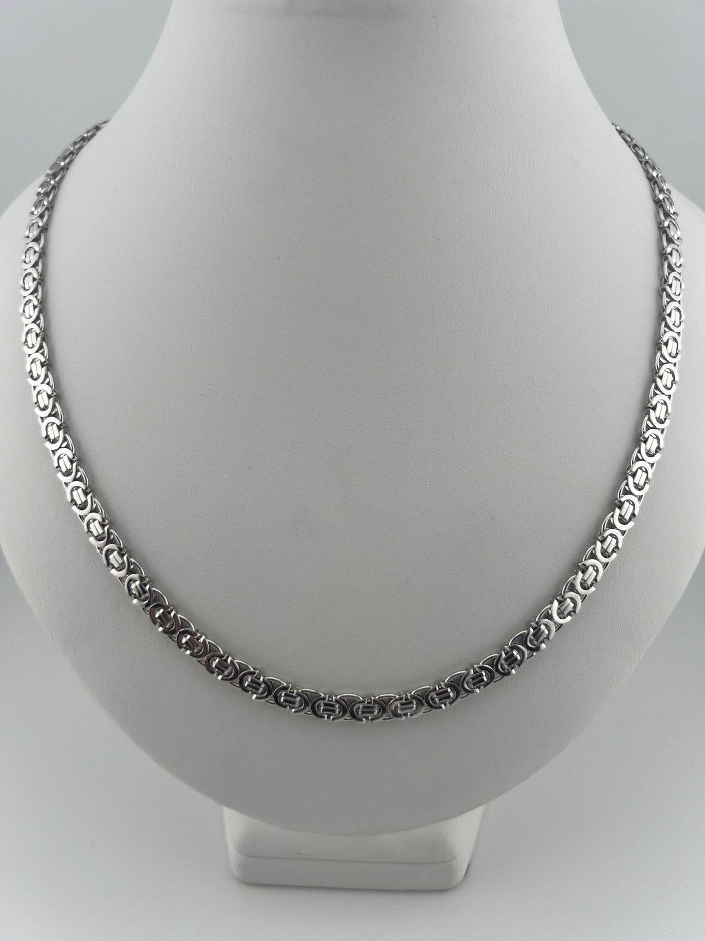 Solid 9ct White Gold Byzantine Chain - 6mm Wide - 24 Inch - Fully Hallmarked