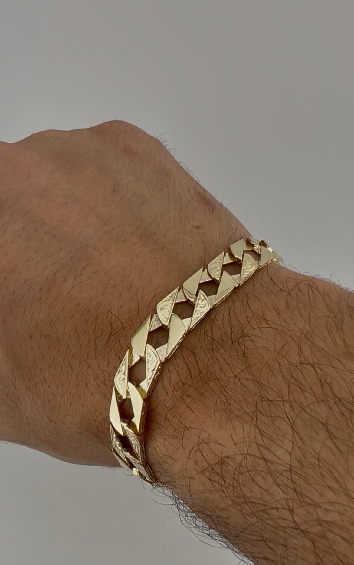 9ct Solid Gold Men's Bracelet 8.5 INCH - 10mm Flat Curb FULL UK HALLMARK & BOXED