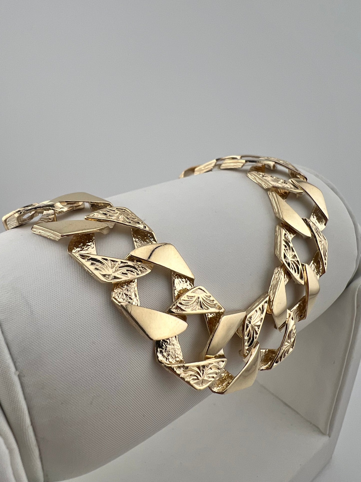 9ct Solid Gold Men's Bracelet 8.5 INCH - 14mm Flat Curb - FULL UK HALLMARK & BOXED