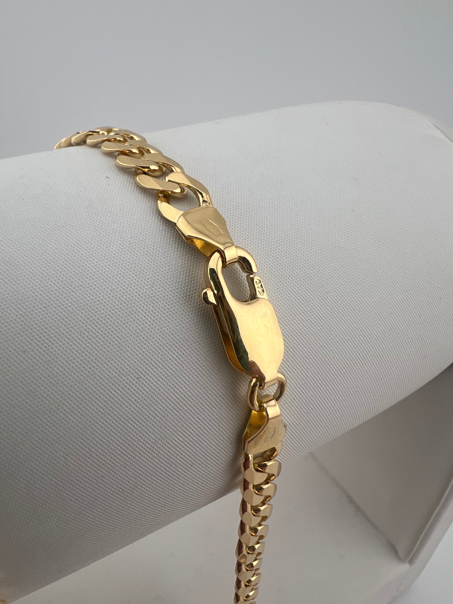 9ct Solid Gold Men’s Chain 22 INCH - 5.5mm Curb Chain - Full UK Hallmark
