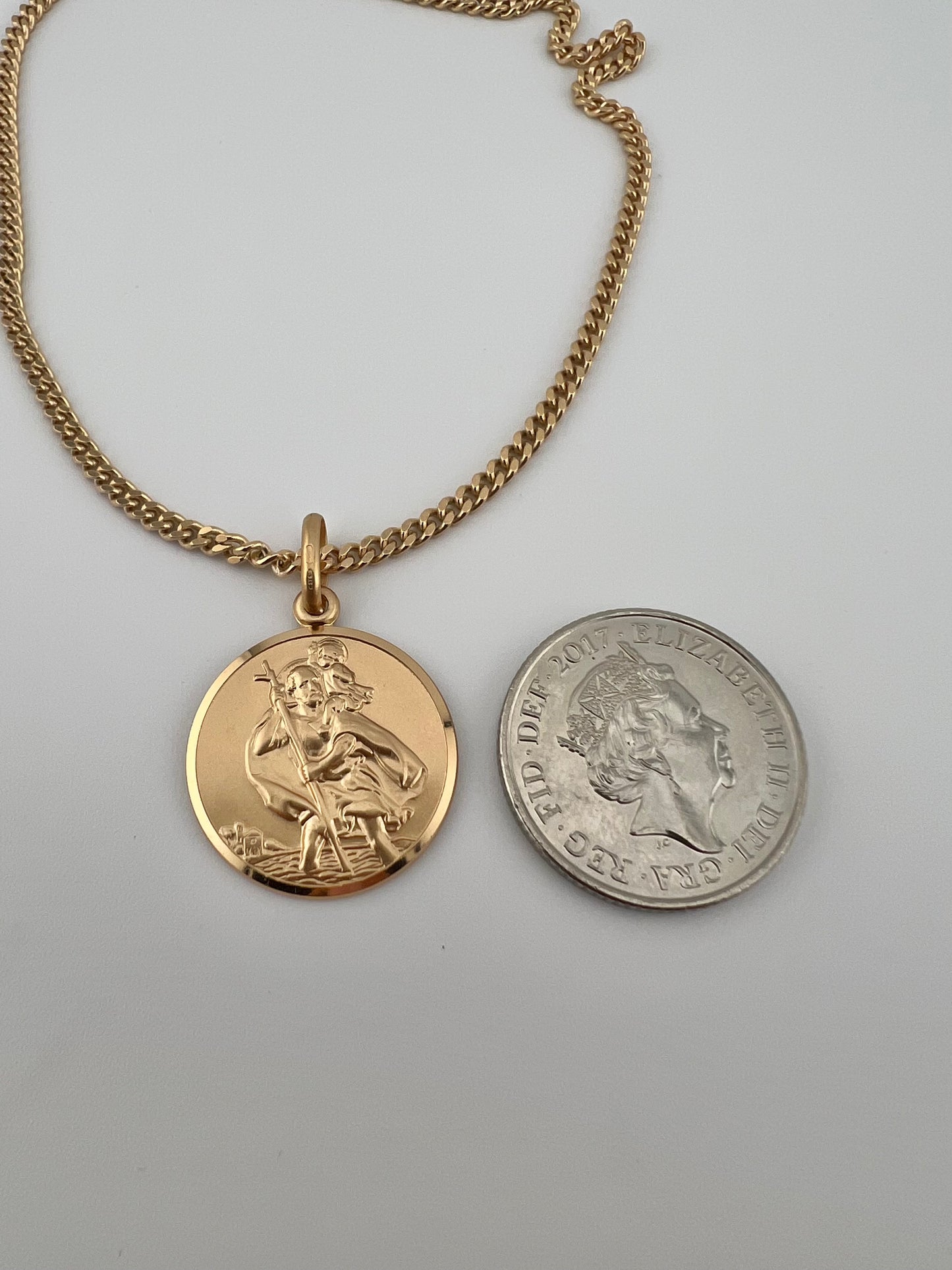 Large Solid 9ct Yellow Gold Saint Christopher Pendant - 22mm - Fully Hallmarked
