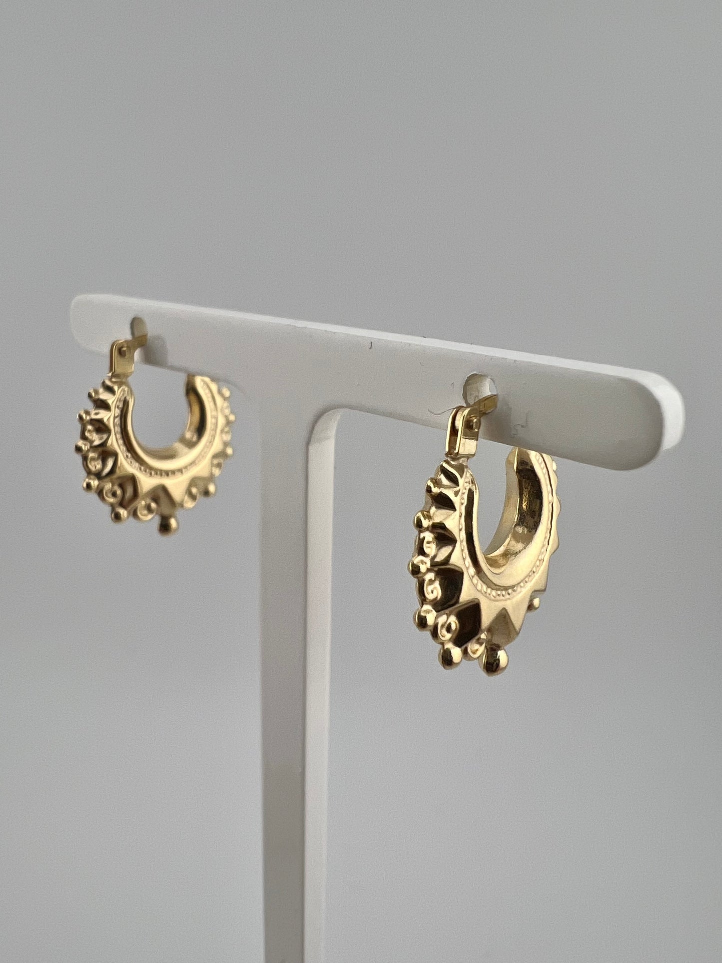 9ct Gold Victorian Style Spiked Round Creole Hoop Earrings 15mm | XSmall Size