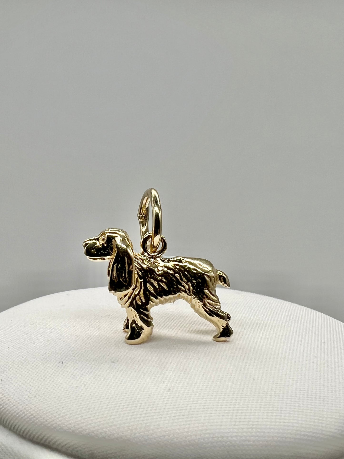 9ct Yellow SOLID Gold Cocker Spaniel Dog / Pendant UK Hallmarked & Boxed