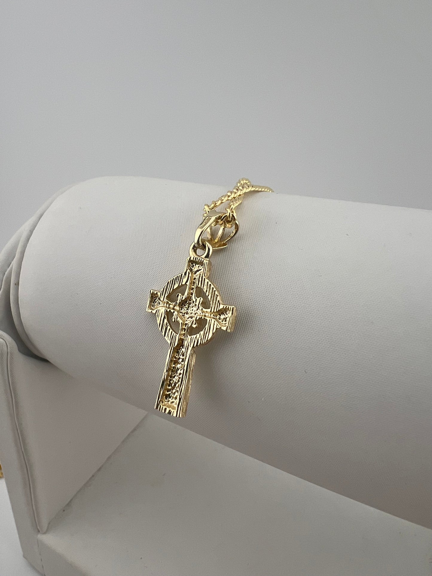 Solid 9ct Yellow Gold Ornate Large Solid Classic Celtic Cross Pendant