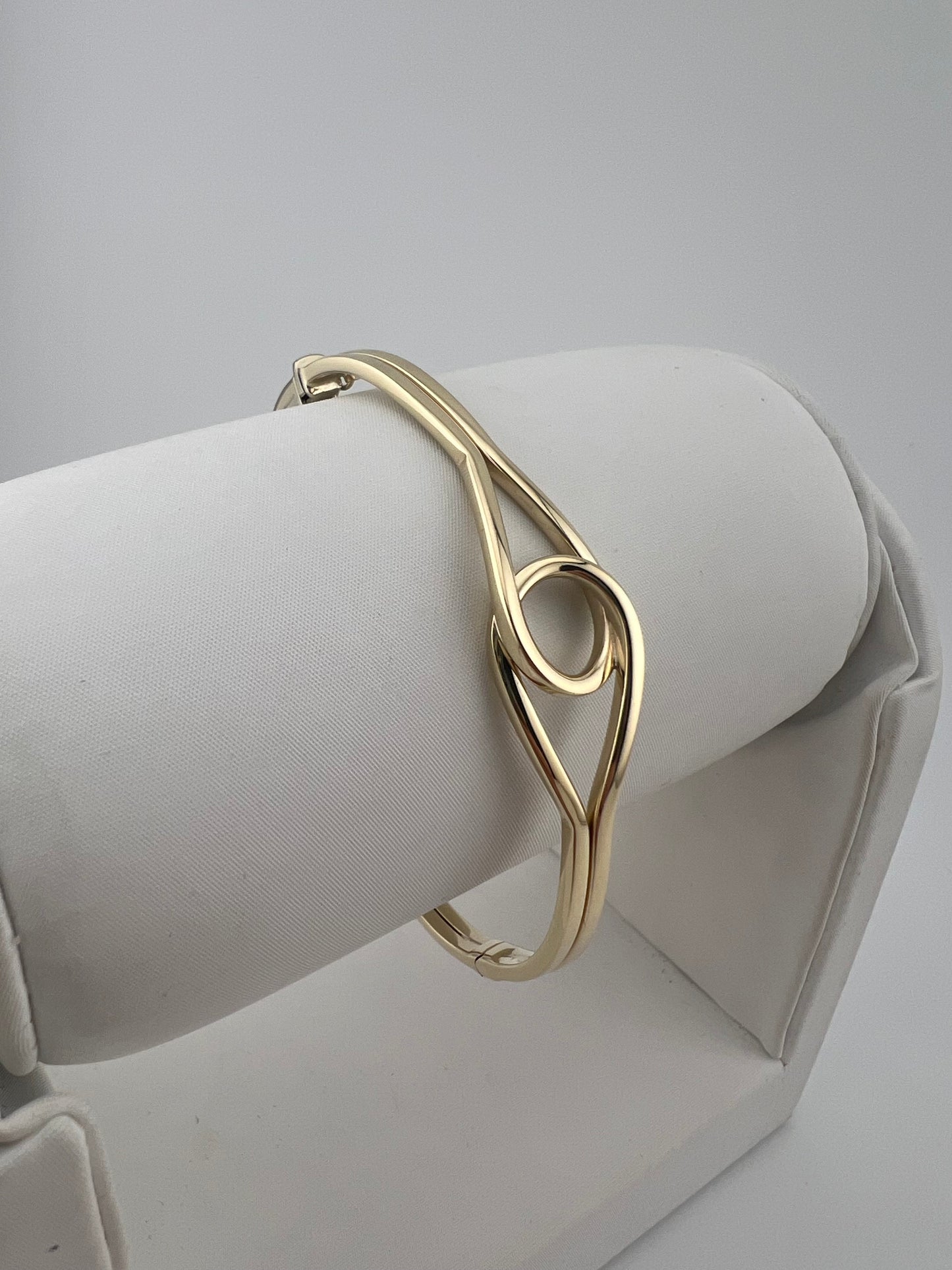 Women’s 9ct Yellow Gold  Ladies Bangle  - 7.5 Inch - Full Hallmark & Box