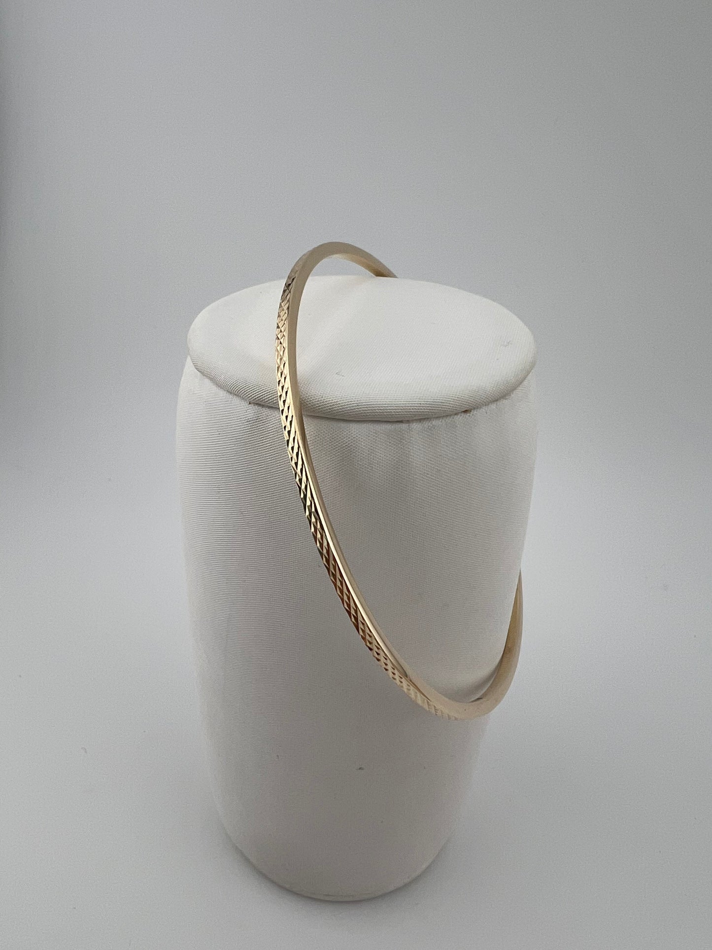 Women’s 9ct Yellow Gold Bracelet - Ladies Gold 2mm Thin Plain Slave Bangle