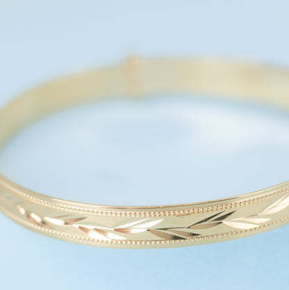 Solid 9ct Yellow Gold Baby Expandable  Bangle