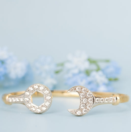 Solid 9ct Yellow Gold Baby / Kids CZ Spanner Bangle