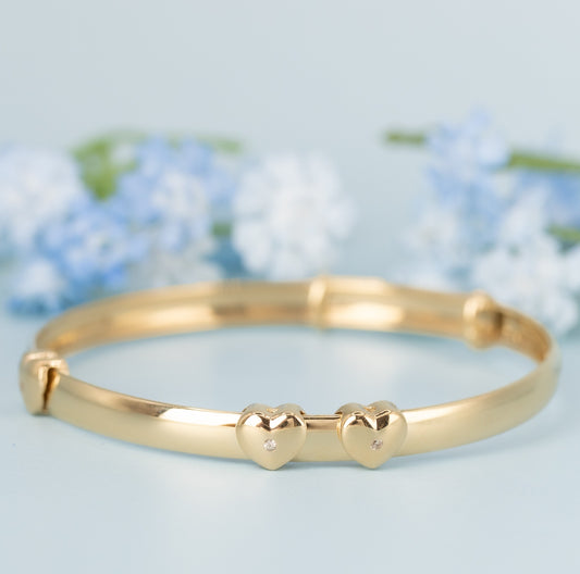 Solid 9ct Yellow Gold Floating Heart Baby / Kids Expandable Bangle